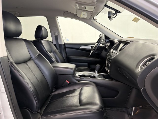 Used 2019 Nissan Pathfinder SL image 21