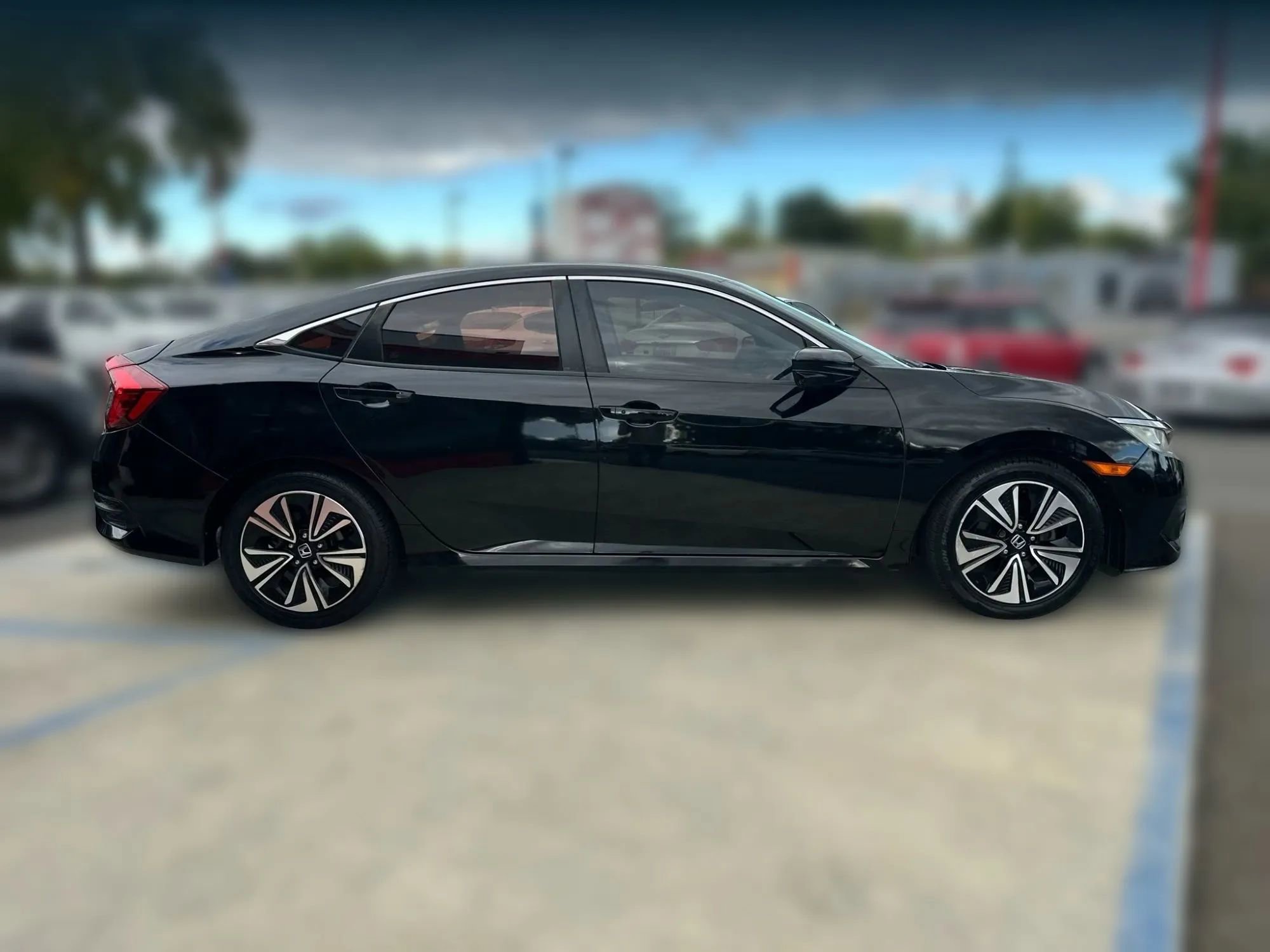 Used 2016 Honda Civic EX-T image 7