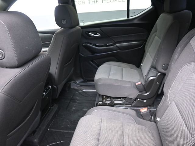 Used 2023 Chevrolet Traverse LT image 23