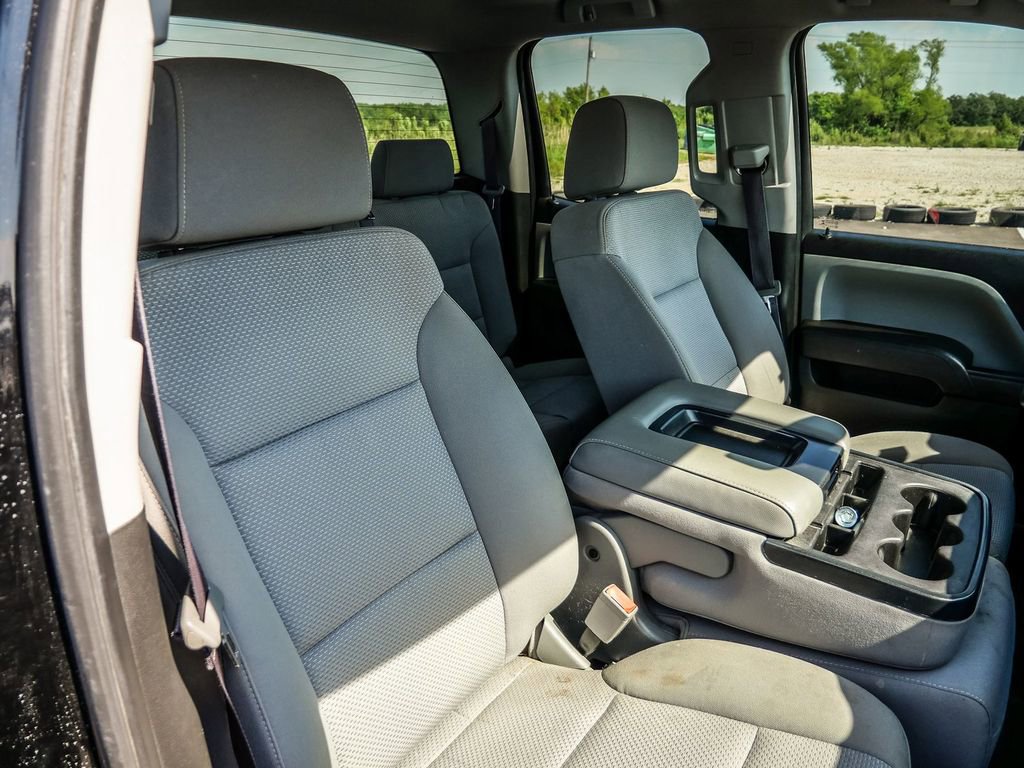 Used 2017 Chevrolet Silverado 1500 Custom w/ Custom Convenience Package AWD/4WD image 13