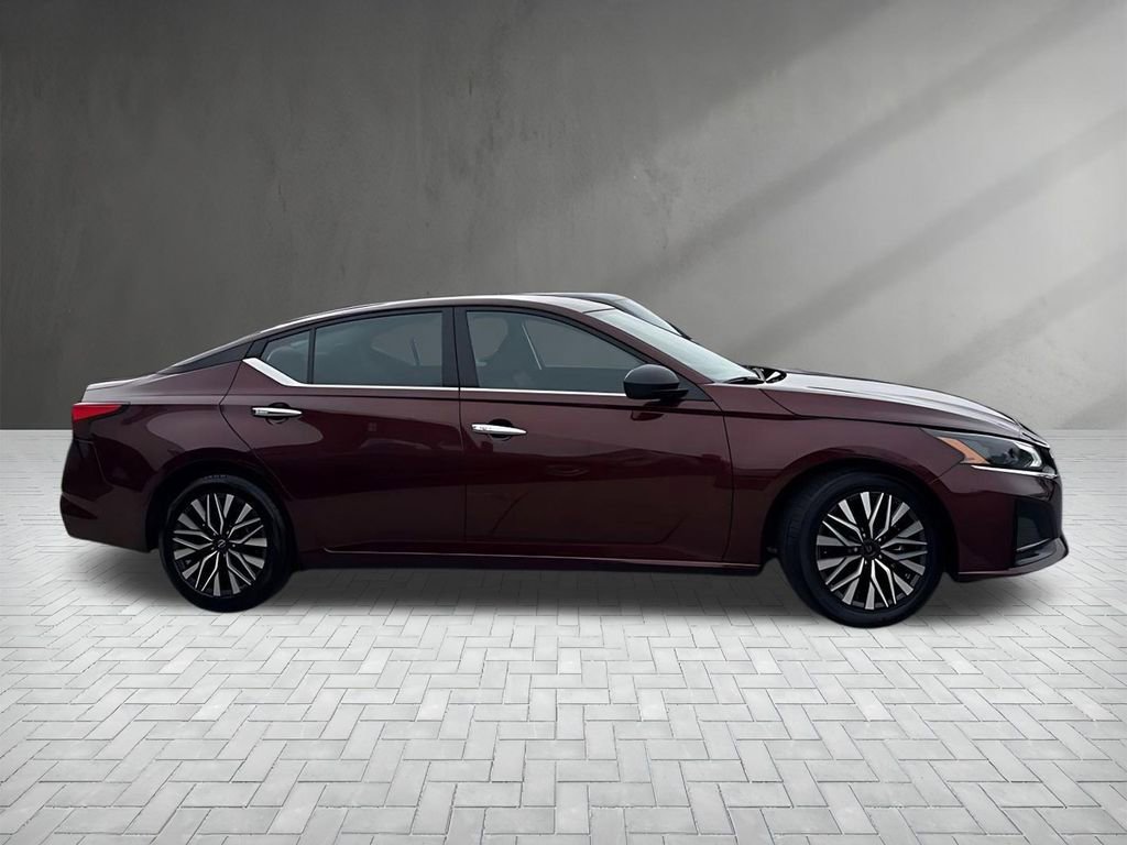 Used 2024 Nissan Altima 2.5 SV image 49
