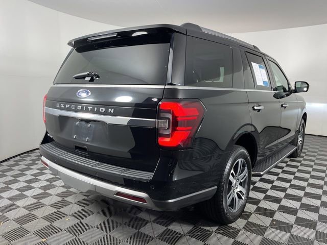 Used 2023 Ford Expedition Limited image 10