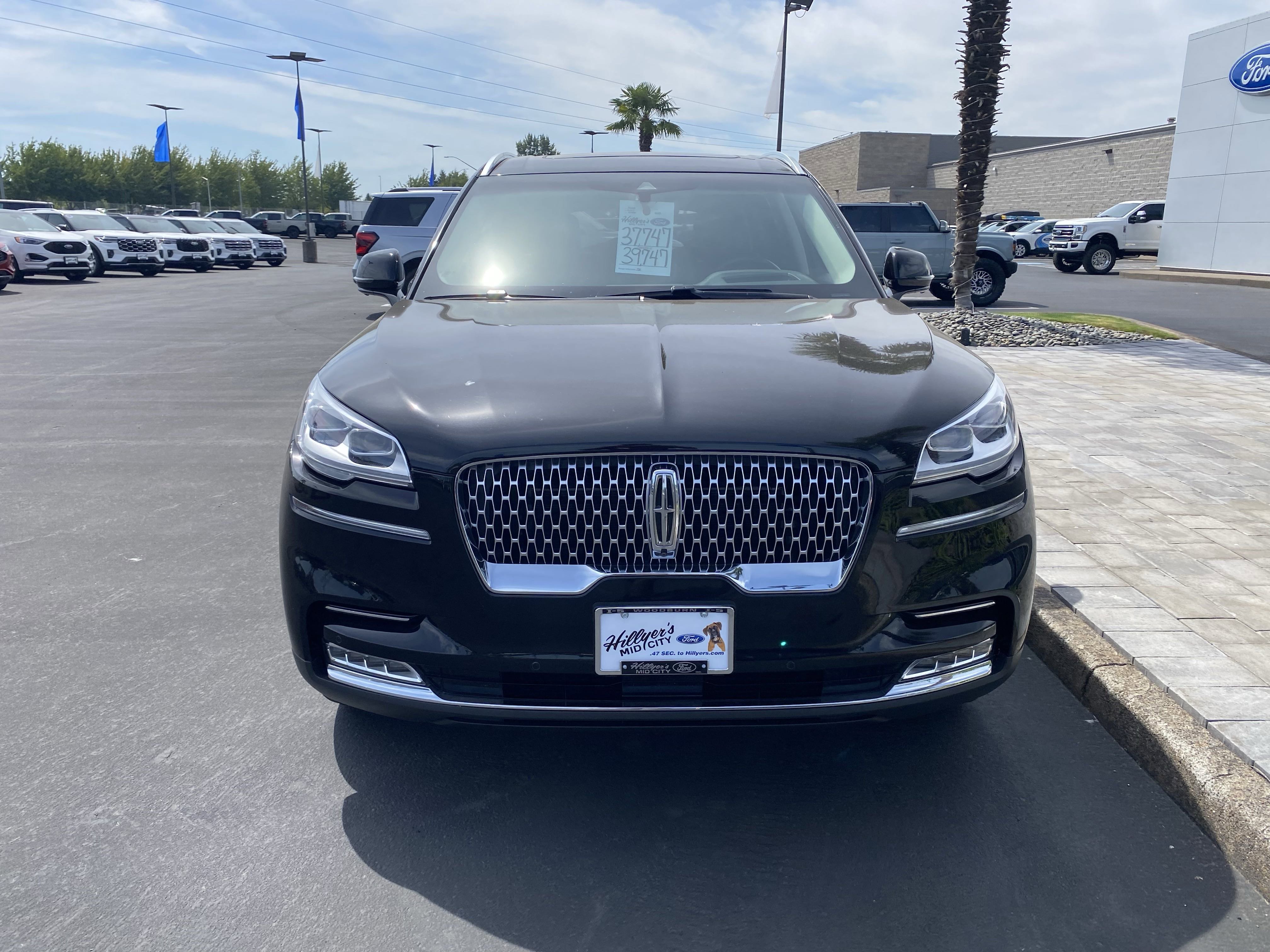 Used 2020 Lincoln Aviator Reserve w/ Equipment Group 202A image 10