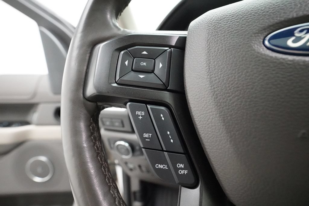 Used 2018 Ford Expedition Limited w/ Equipment Group 301A AWD/4WD image 18