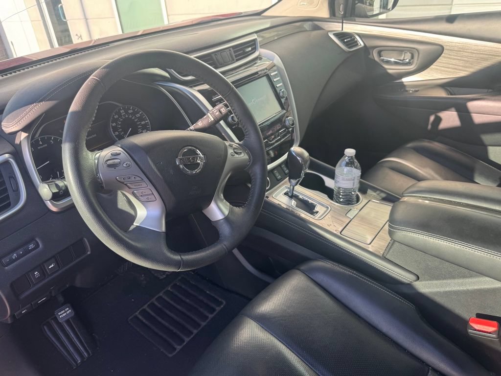Used 2017 Nissan Murano SL w/ Cargo Package FWD image 2
