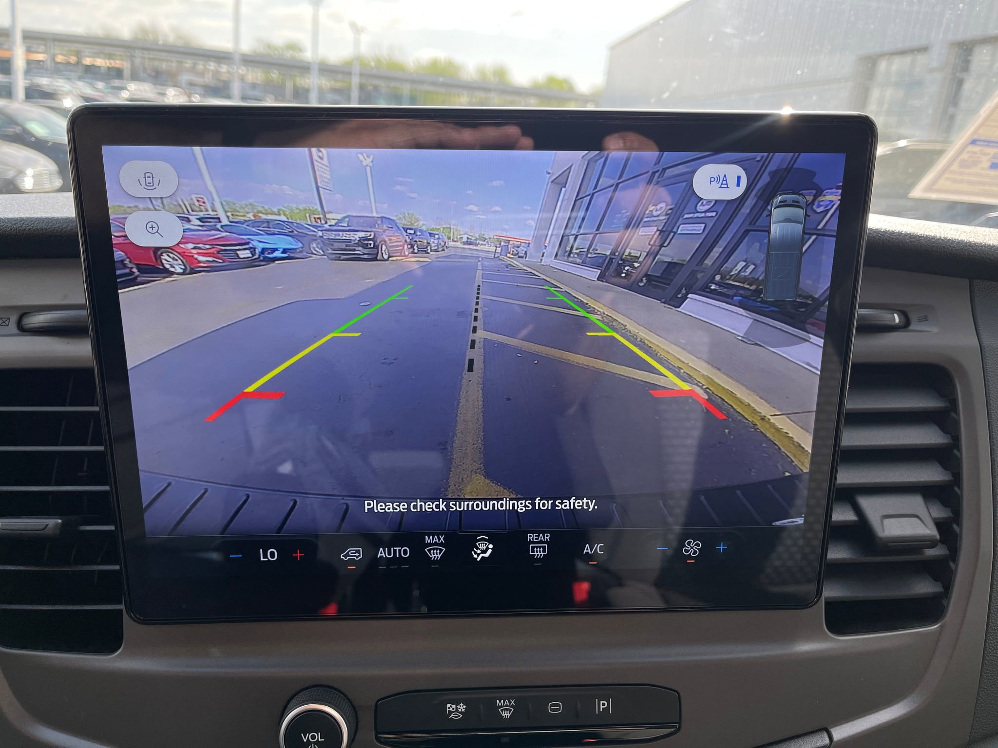 Used 2022 Ford Transit 350 XLT image 10