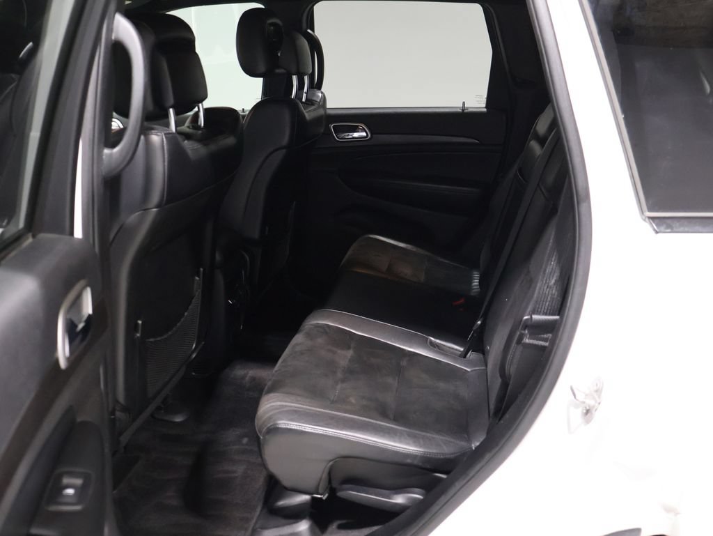 Used 2018 Jeep Grand Cherokee Altitude AWD/4WD image 18