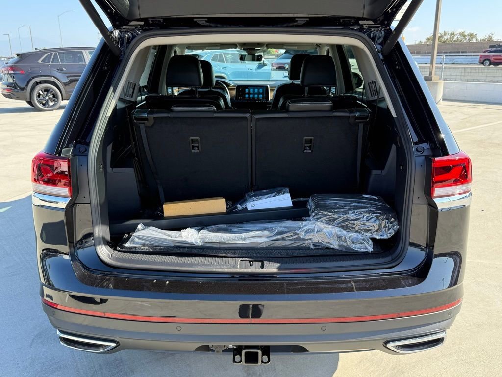 New 2026 Volkswagen Atlas SE image 9