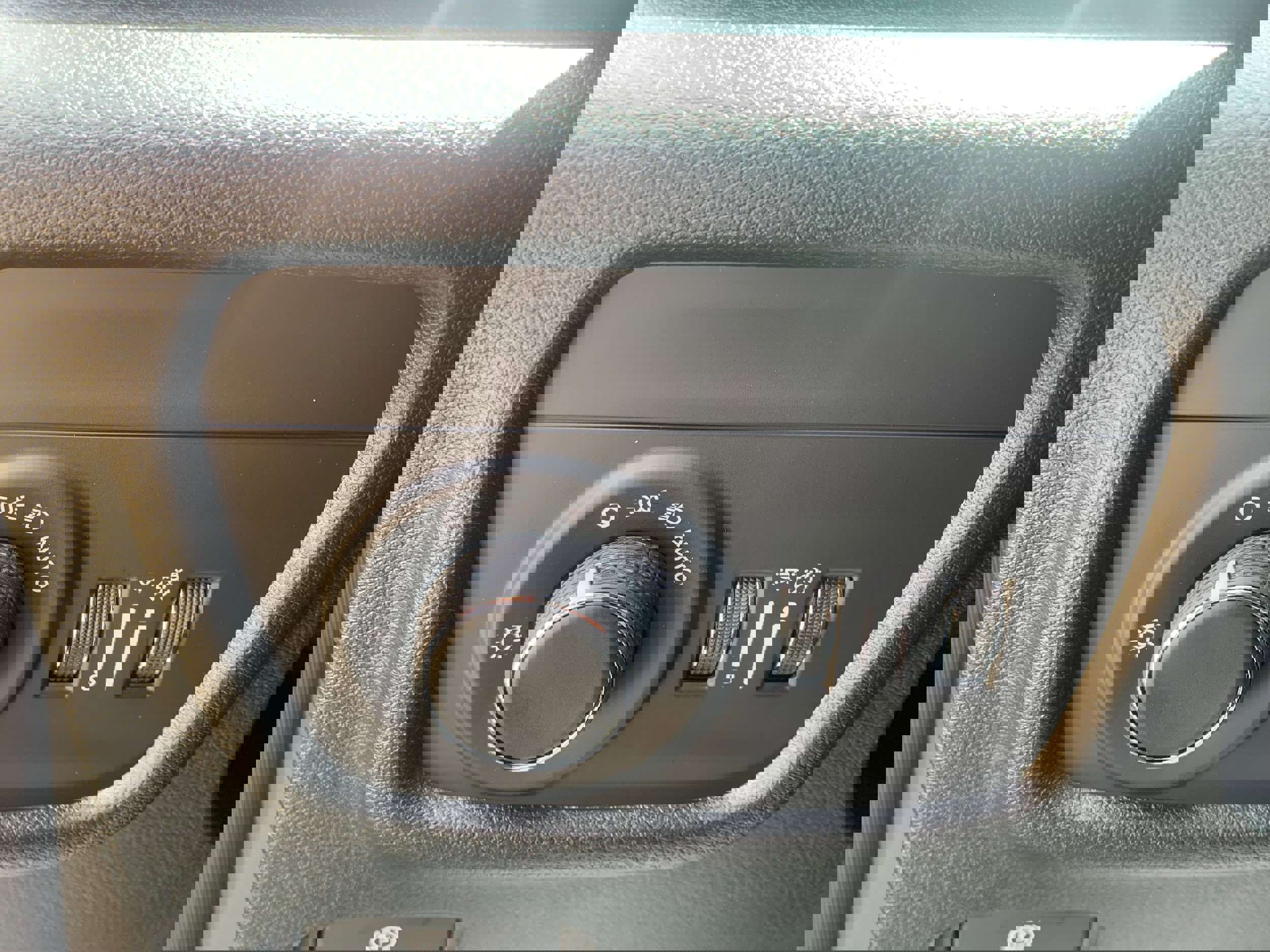 New 2025 Jeep Grand Cherokee L Laredo w/ Luxury Tech Group I image 29