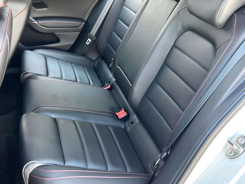 Used 2020 Volkswagen GTI SE FWD image 8