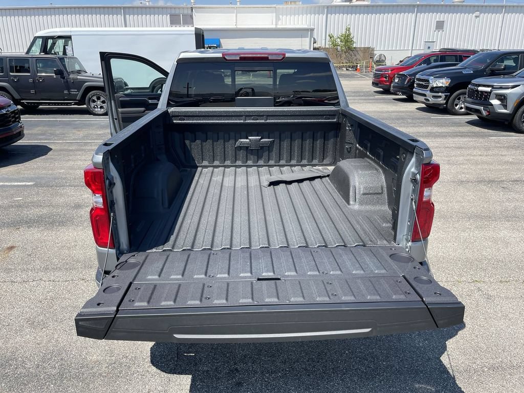 New 2026 Chevrolet Silverado 1500 RST w/ RST All Star Premium Package AWD/4WD image 23