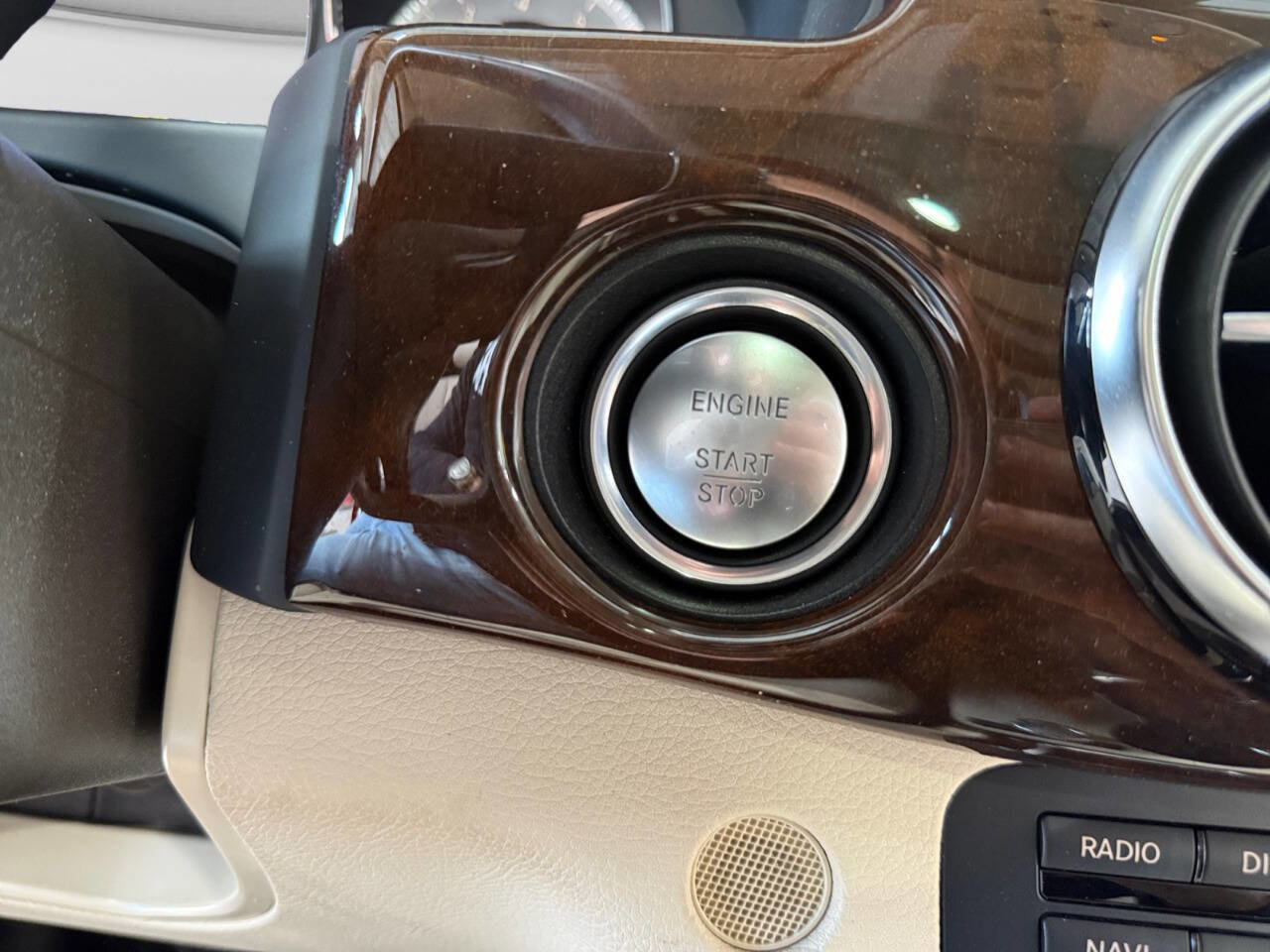 Used 2014 Mercedes-Benz GLK 350 4MATIC image 22