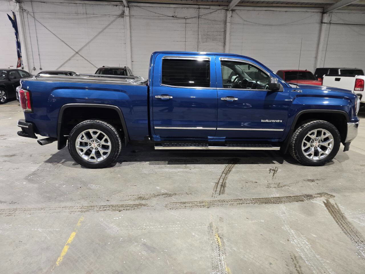 Used 2018 GMC Sierra 1500 SLT w/ SLT Premium Package image 15