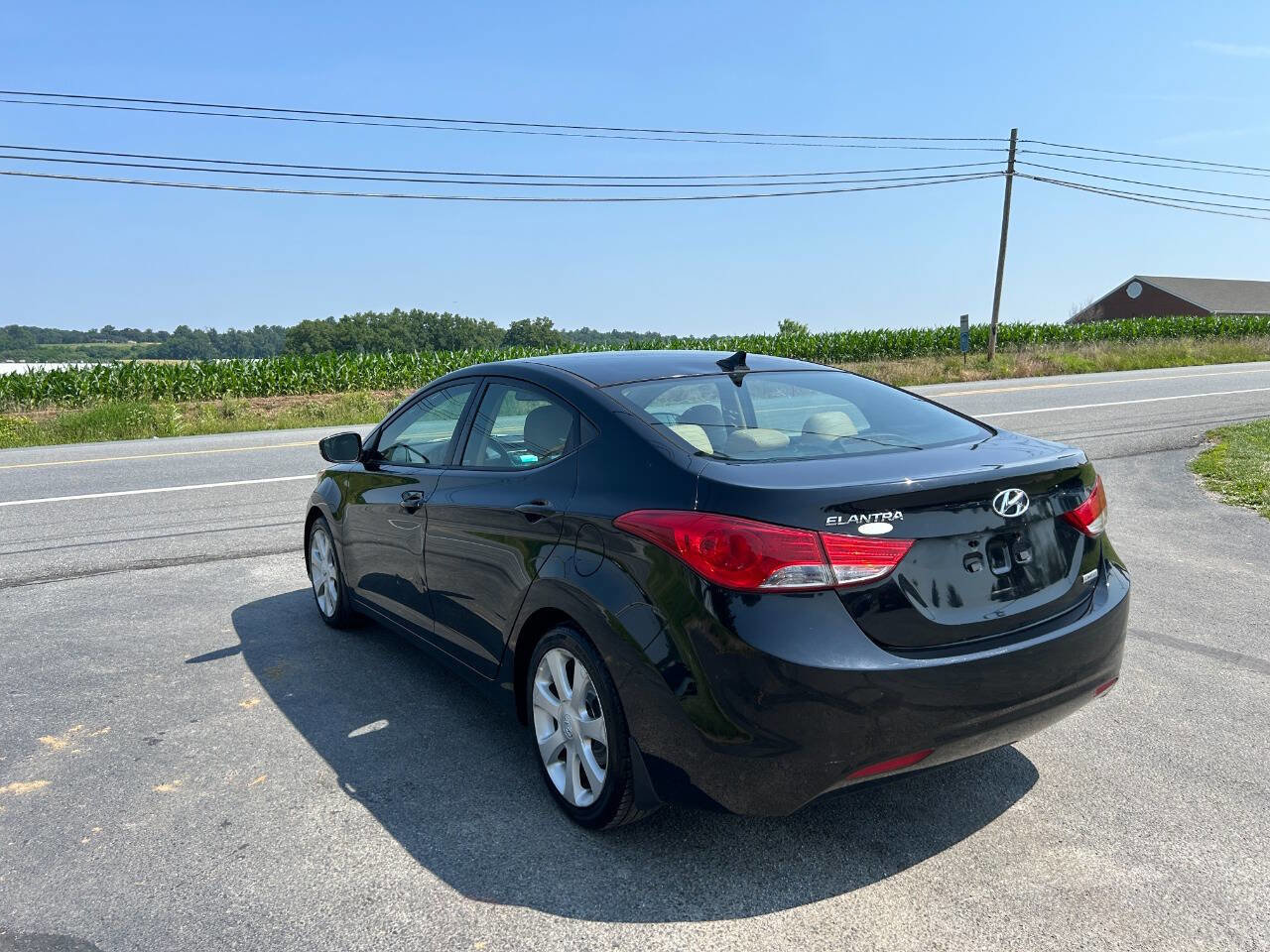 Used 2013 Hyundai Elantra Limited image 9