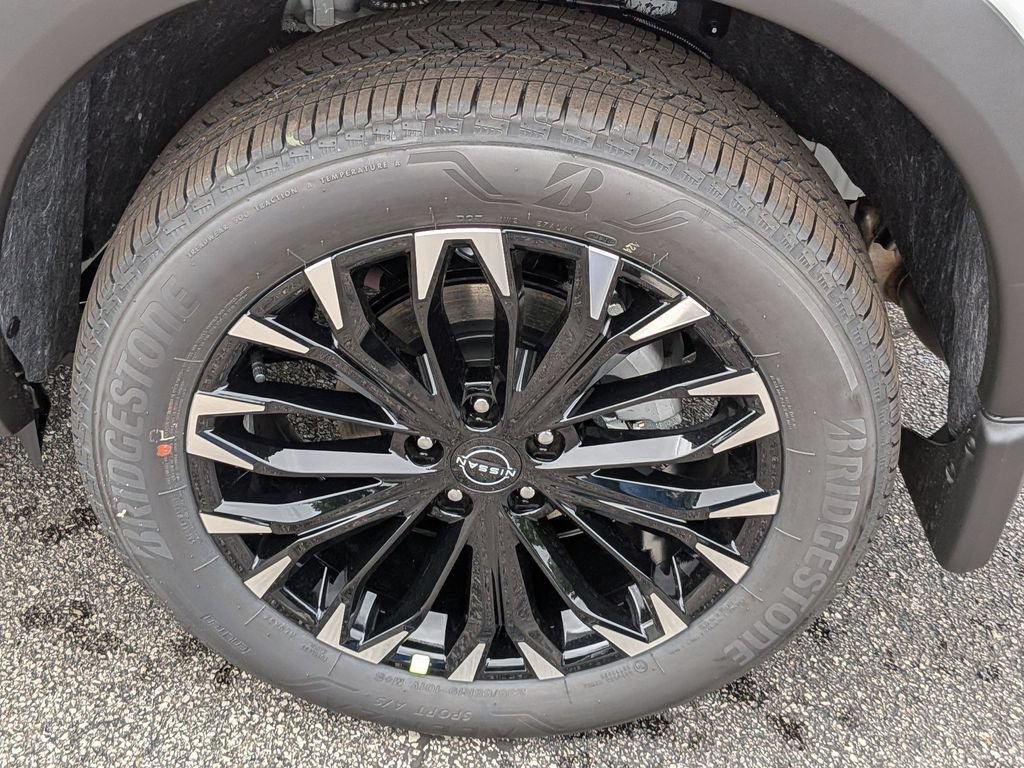 New 2026 Nissan Rogue Dark Armor AWD/4WD image 13