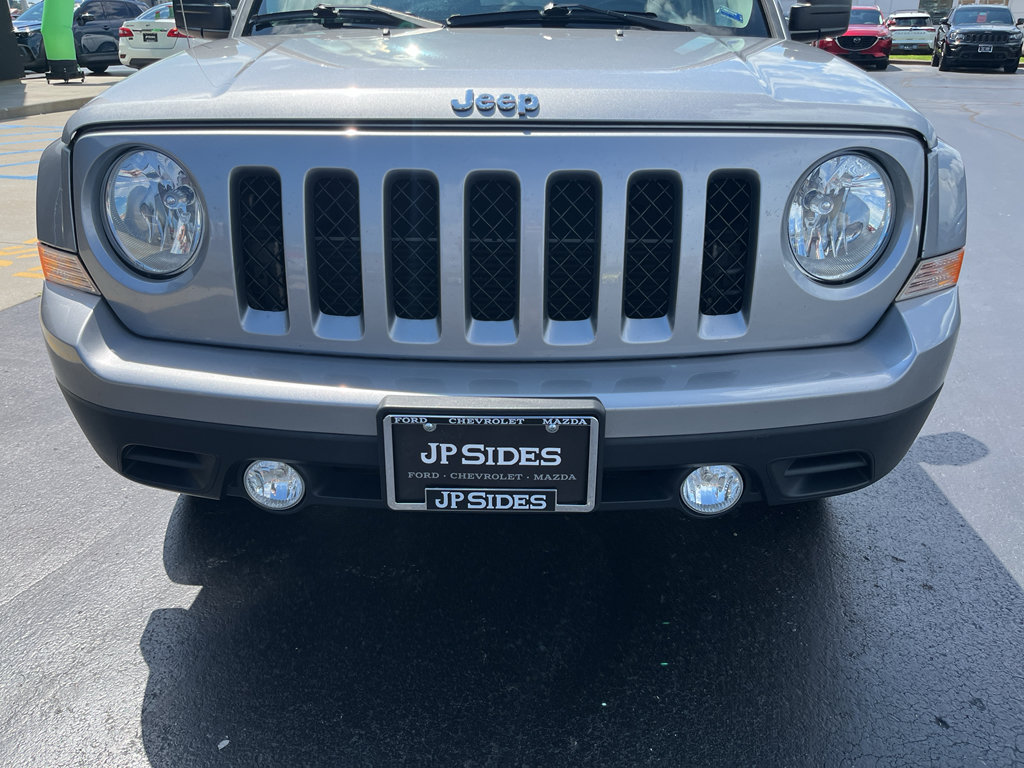 Used 2016 Jeep Patriot Latitude FWD image 6