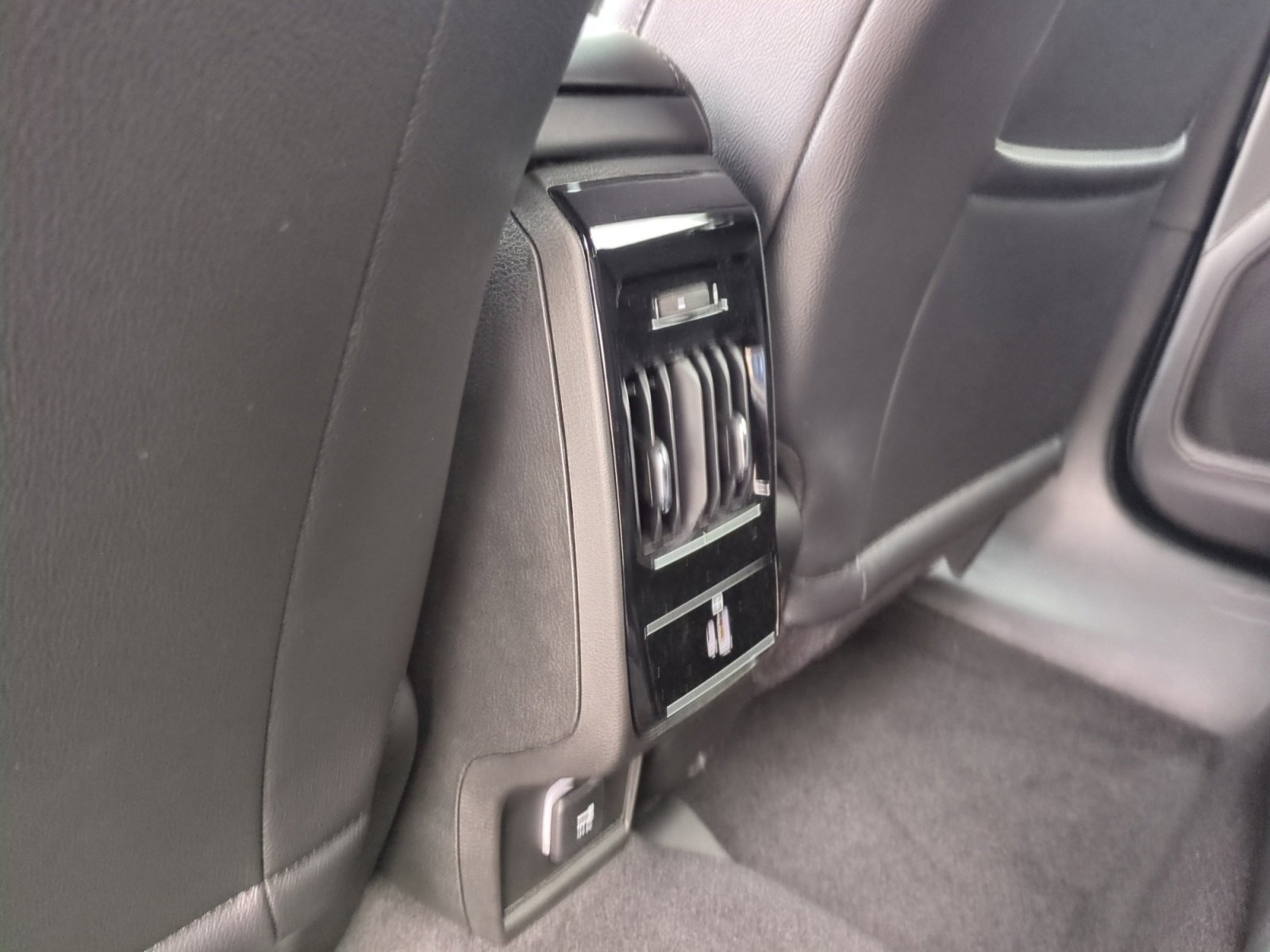 New 2026 Jeep Compass Latitude image 31