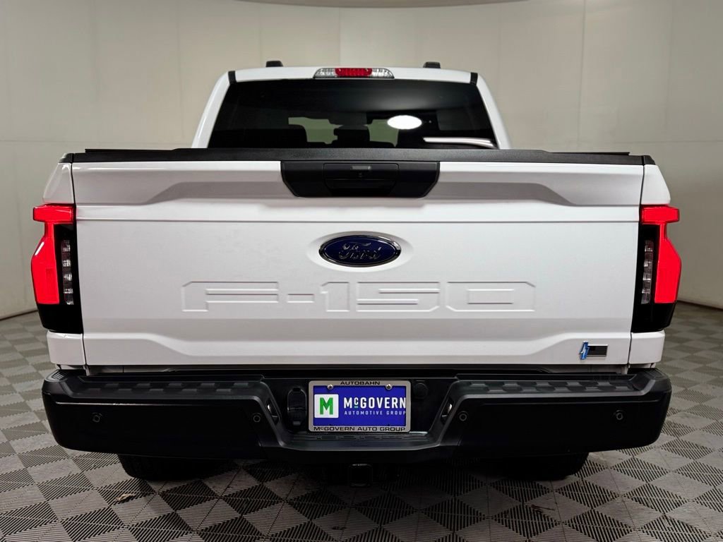 Used 2022 Ford F150 Lightning Pro image 5
