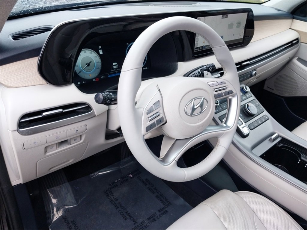 Used 2024 Hyundai Palisade Limited image 17