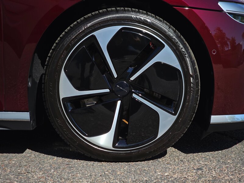 Used 2023 Lucid Air Touring AWD/4WD image 42