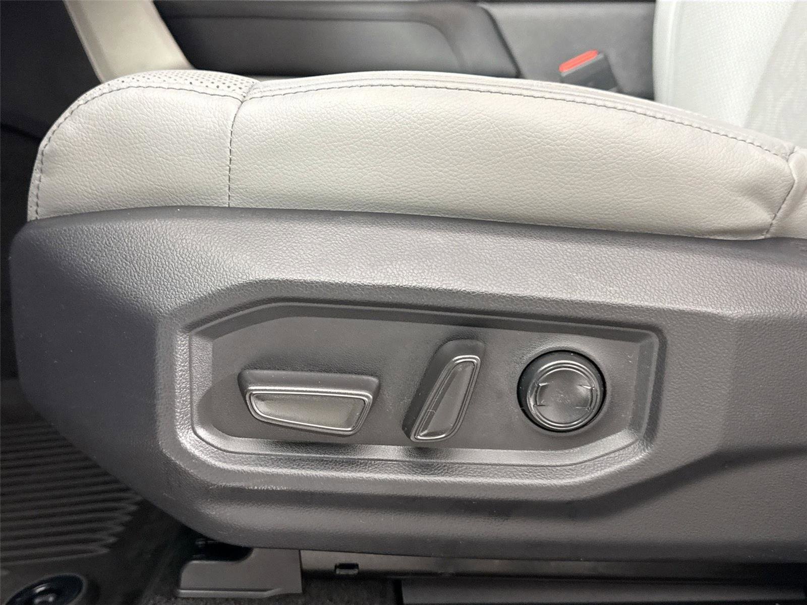 Certified 2024 Toyota Sequoia Limited RWD image 31