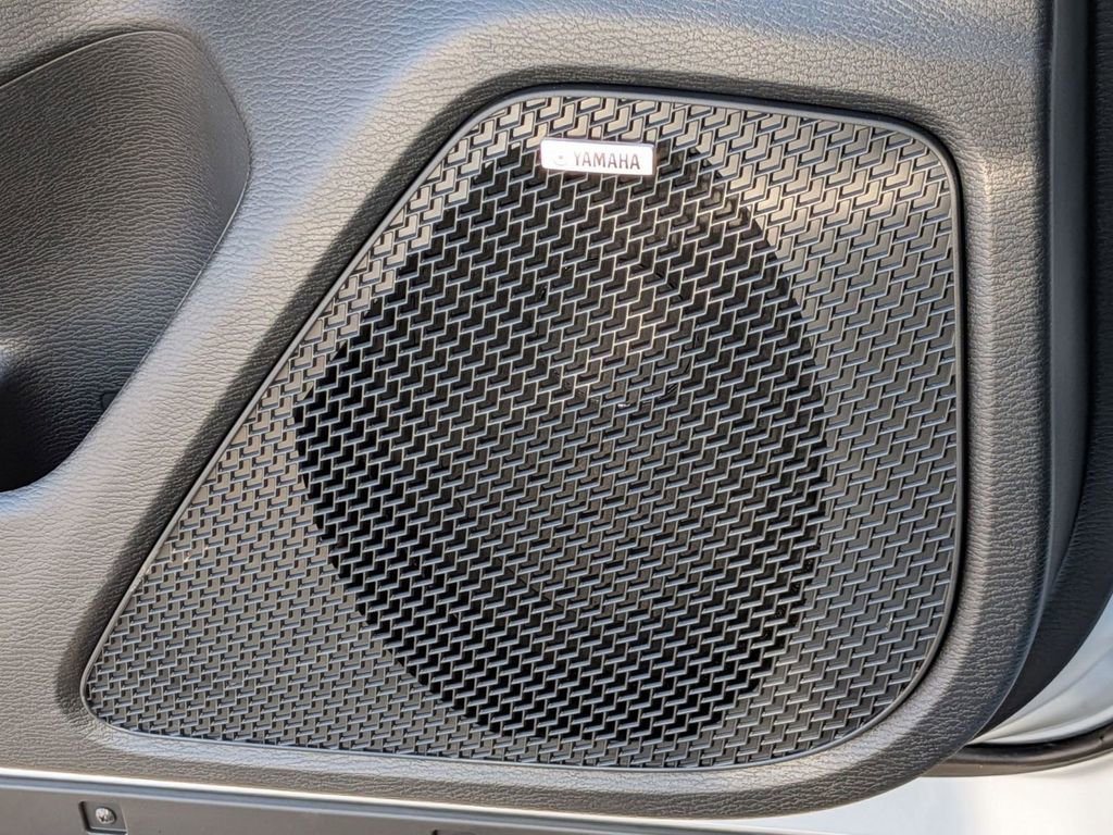 New 2026 Mitsubishi Outlander ES image 16