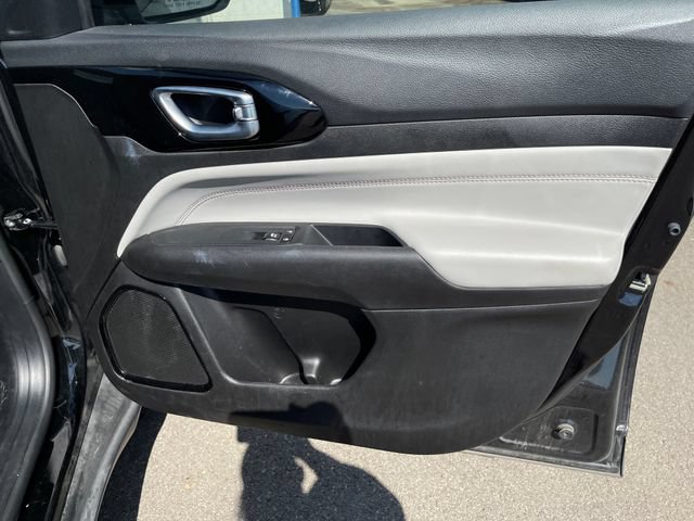Used 2025 Jeep Compass Limited AWD/4WD image 37