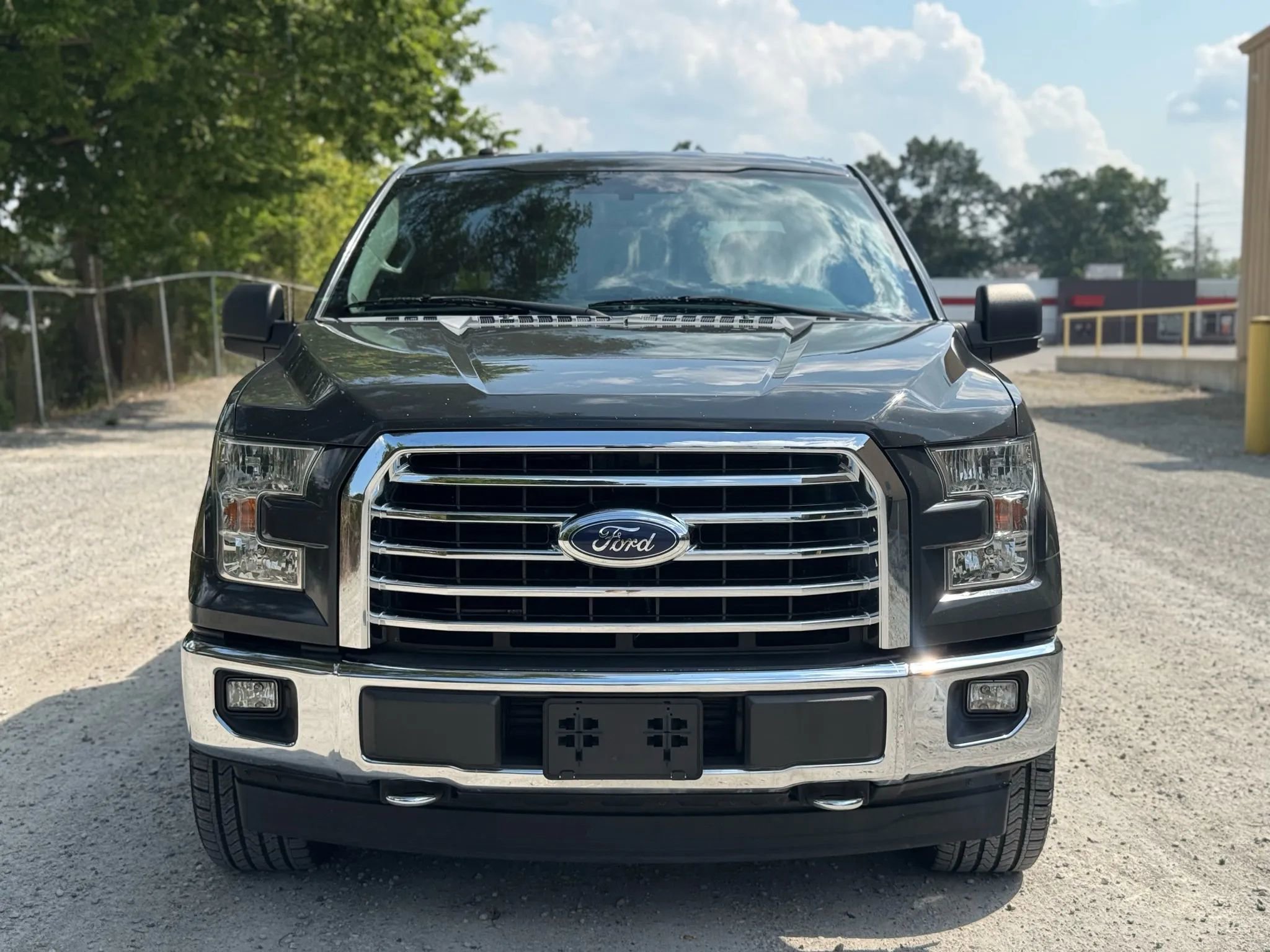 Used 2017 Ford F150 XLT w/ Equipment Group 302A Luxury image 2