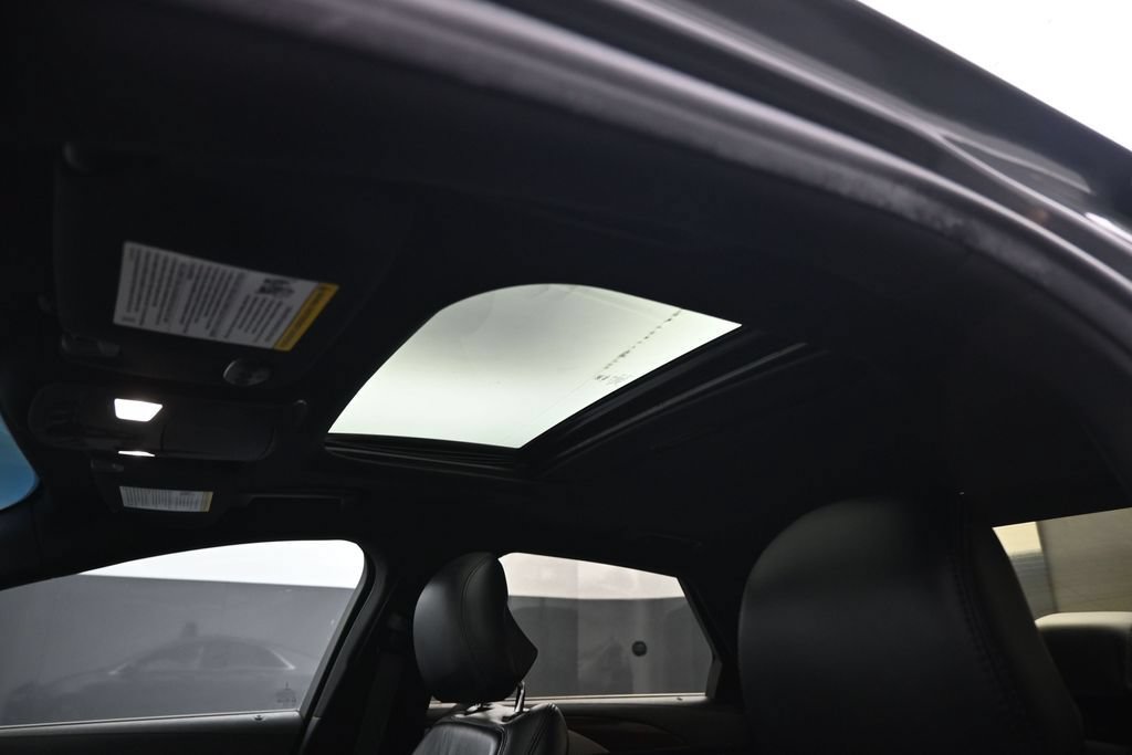 Used 2017 Lincoln MKZ Reserve FWD image 19