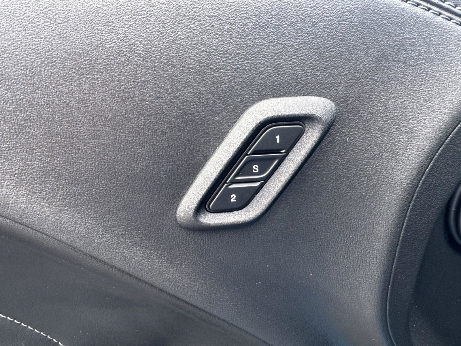 Used 2023 Dodge Challenger R/T w/ T/A Package image 24