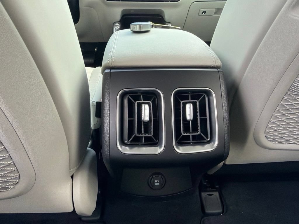 Certified 2025 Kia Sorento EX FWD image 22