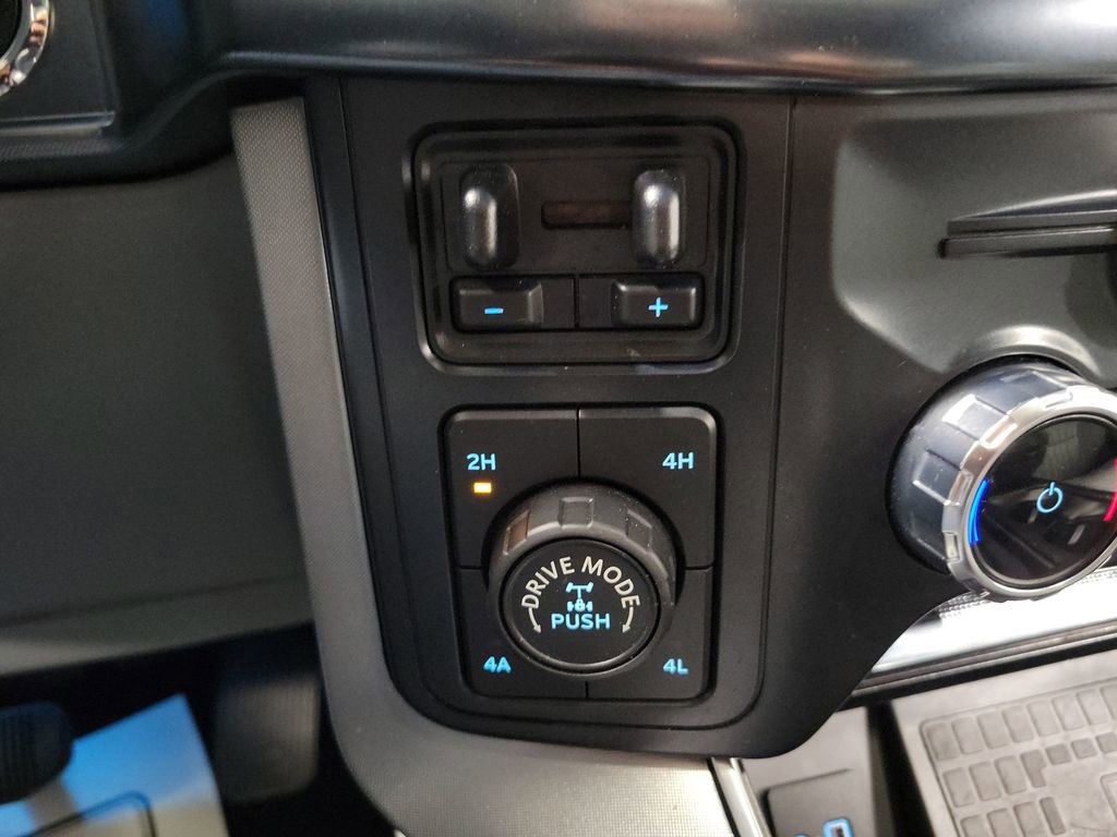 Used 2022 Ford F150 Limited image 17