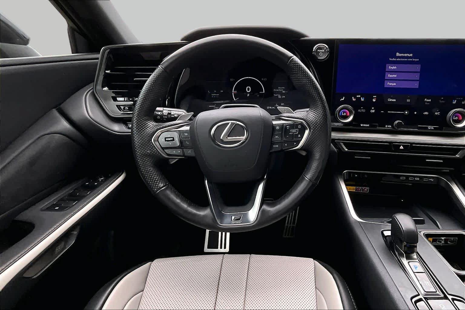 Used 2025 Lexus TX 500h AWD w/ Technology Package image 6