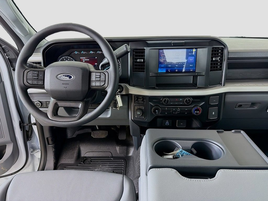 New 2026 Ford F250 XL w/ XL Chrome Package AWD/4WD image 24