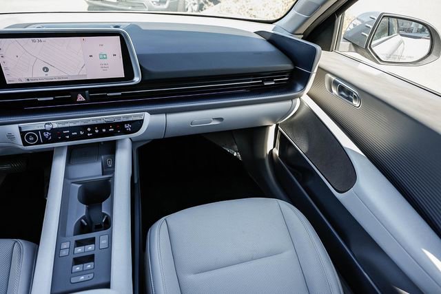 Certified 2025 Hyundai Ioniq 6 SEL image 18