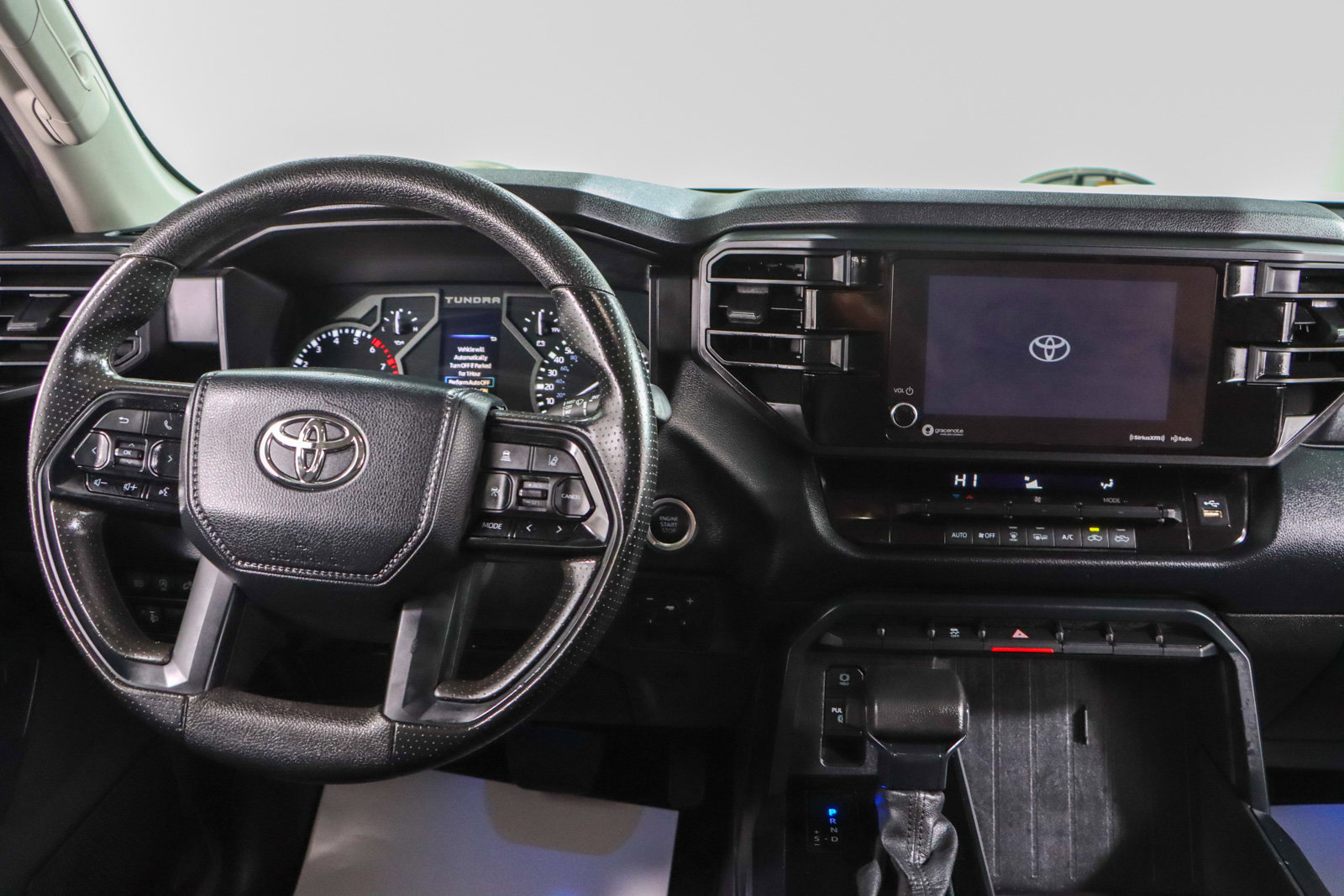 Used 2024 Toyota Tundra SR5 w/ SR5 Convenience Package AWD/4WD image 18
