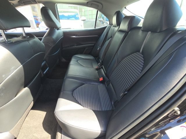 Used 2019 Toyota Camry SE FWD image 11