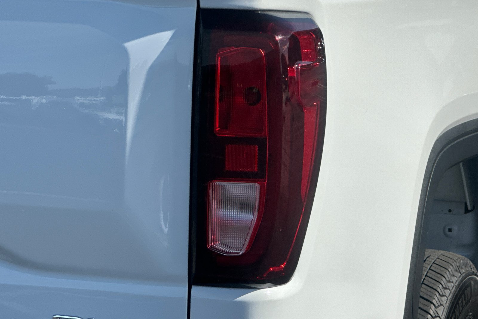 Used 2024 GMC Sierra 1500 SLE AWD/4WD image 47