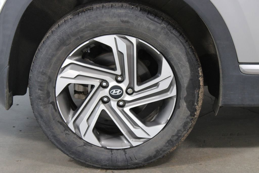 Used 2022 Hyundai Santa Fe SEL w/ Convenience Package FWD image 12