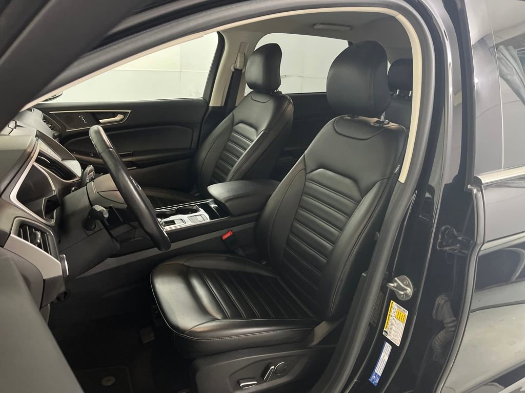 Used 2019 Ford Edge SEL w/ Equipment Group 201A image 18