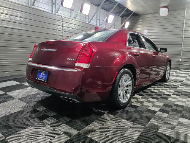 Used 2017 Chrysler 300 Limited w/ Value Package image 5