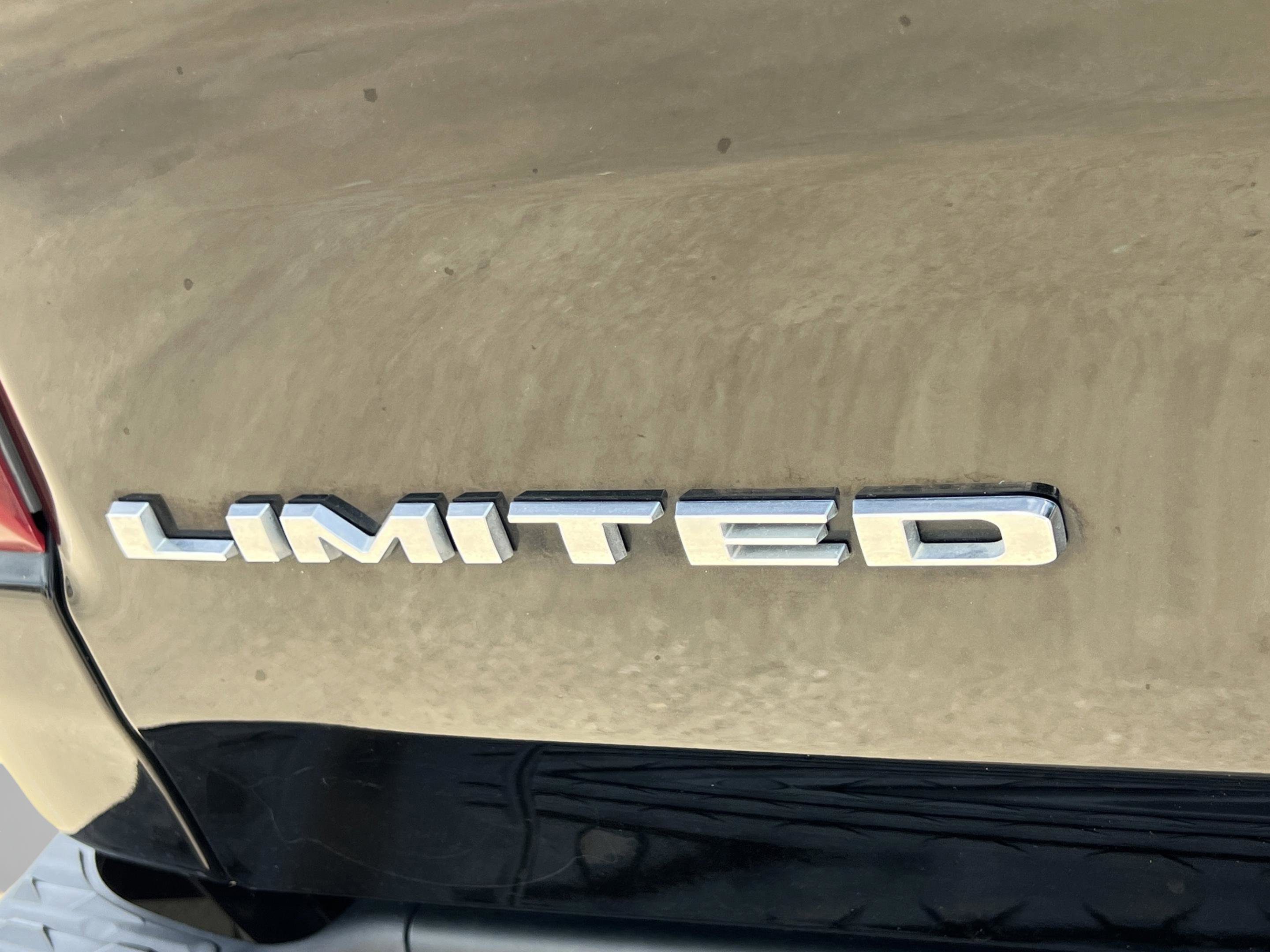 Used 2019 RAM 1500 Limited w/ Advanced Safety Group AWD/4WD image 37
