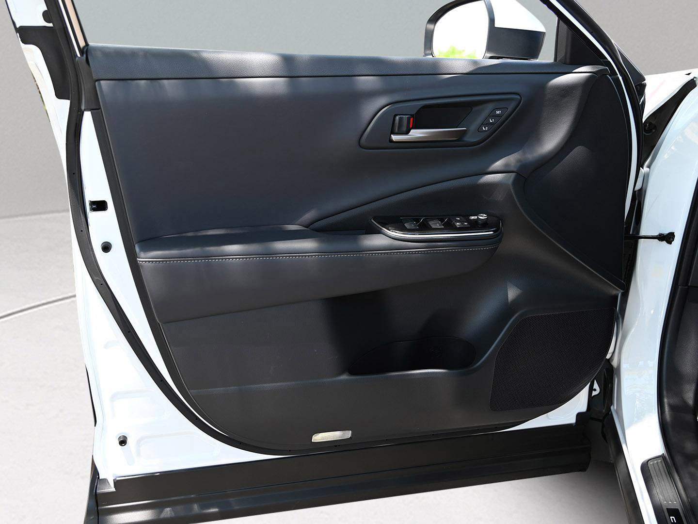 Used 2025 Toyota Crown Platinum image 39