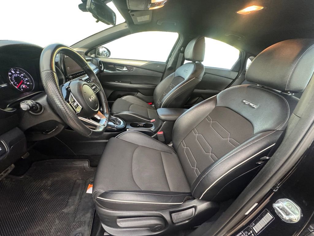 Used 2022 Kia Forte GT-Line image 10