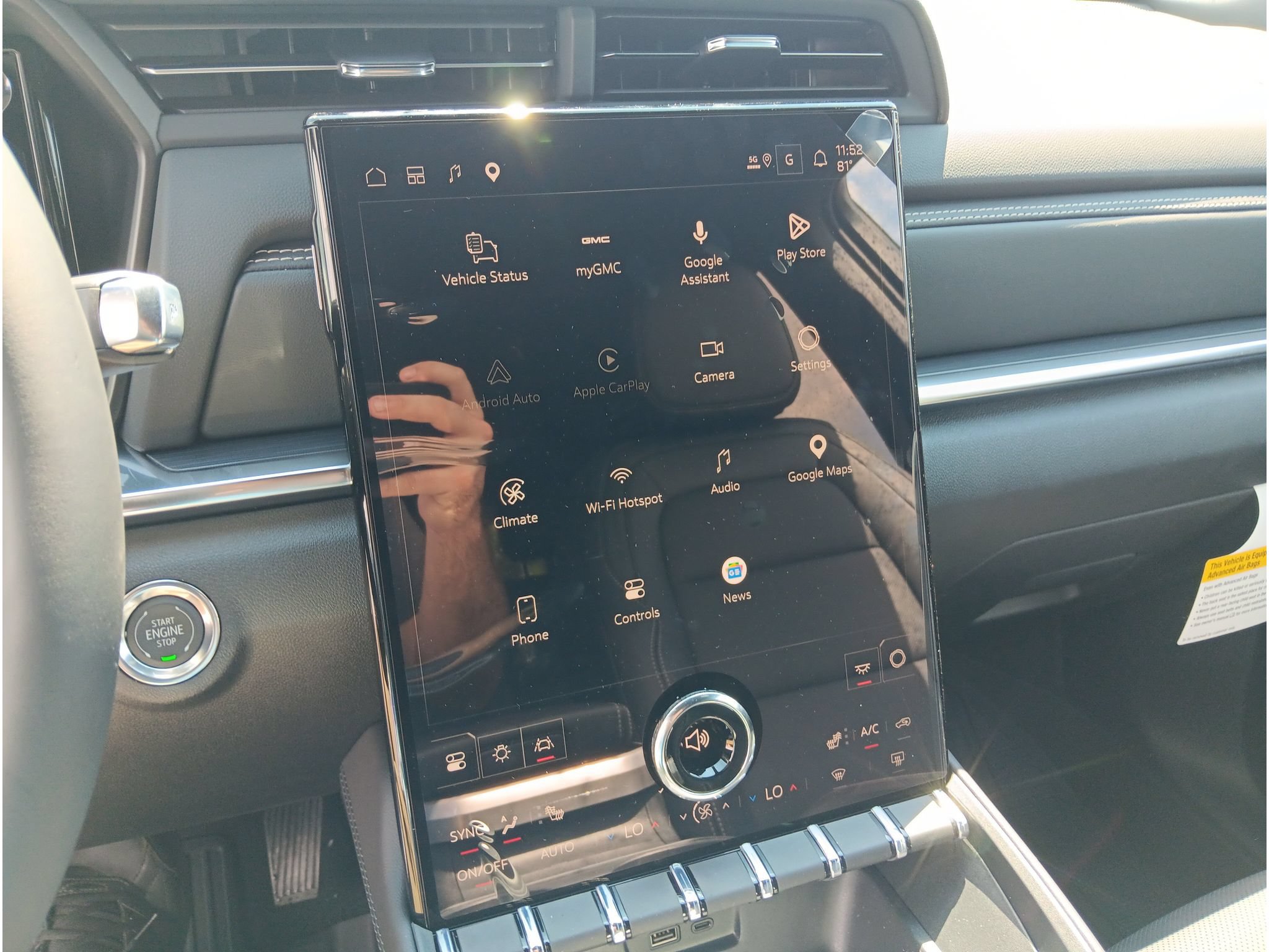 New 2027 GMC Terrain Elevation w/ Elevation Premium Package FWD image 10