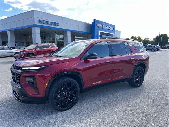 Used 2024 Chevrolet Traverse RS