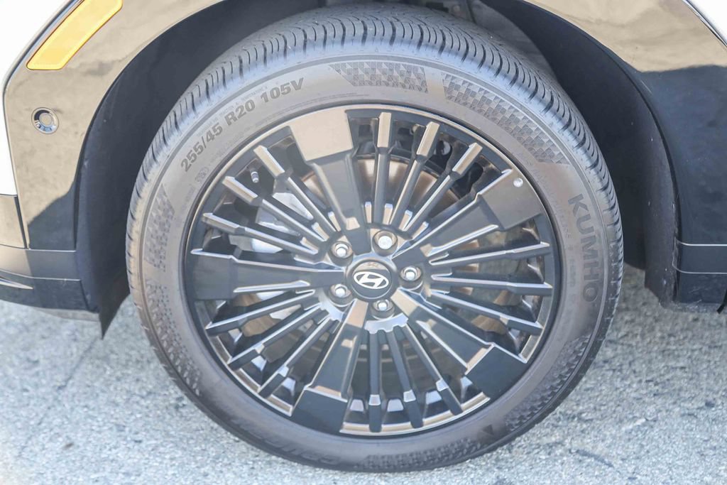 Certified 2025 Hyundai Santa Fe Calligraphy AWD/4WD image 9