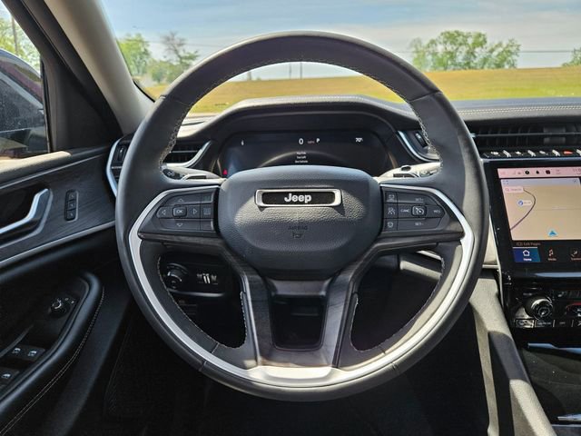 Used 2023 Jeep Grand Cherokee L Limited AWD/4WD image 14
