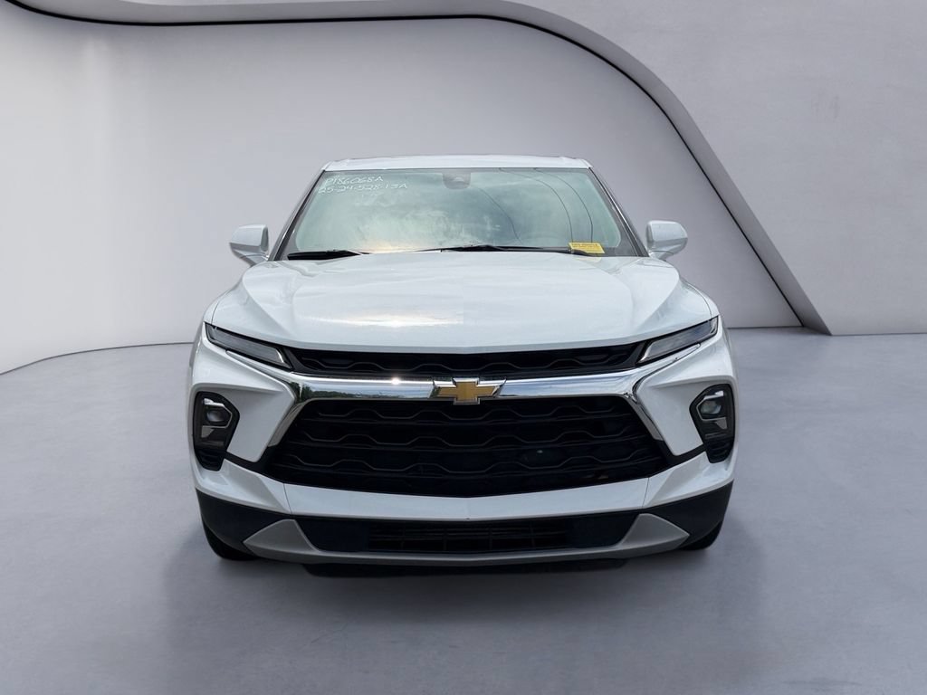 Used 2025 Chevrolet Blazer LT AWD/4WD image 8