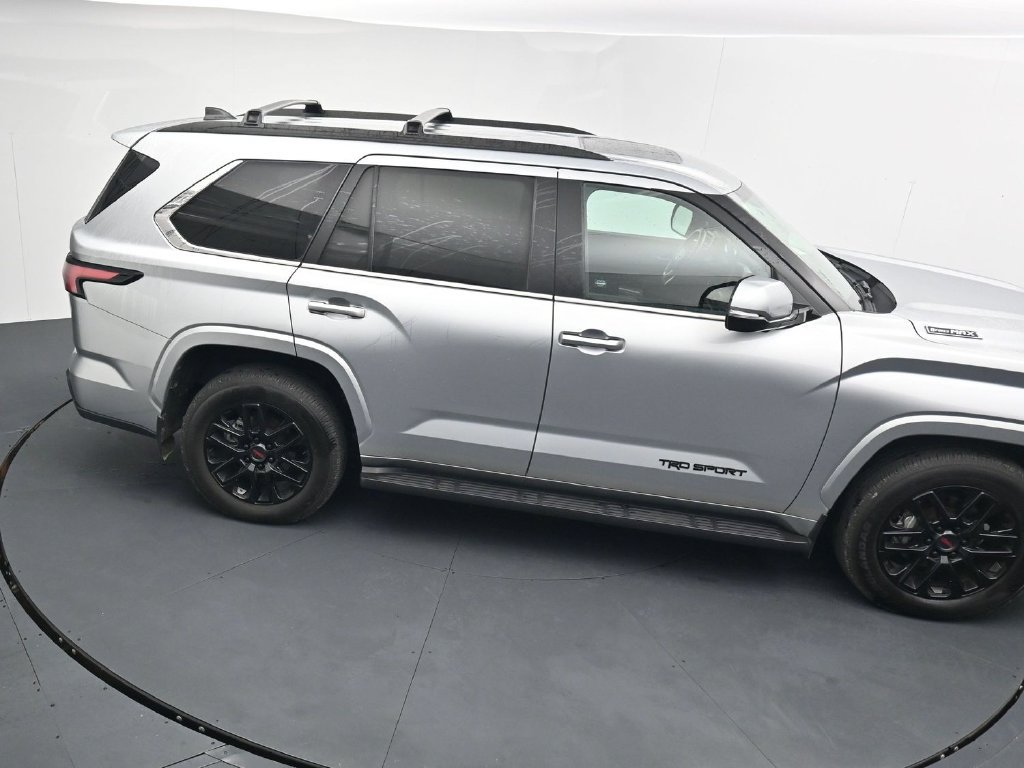 Used 2024 Toyota Sequoia SR5 w/ SR5 Premium Package AWD/4WD image 17